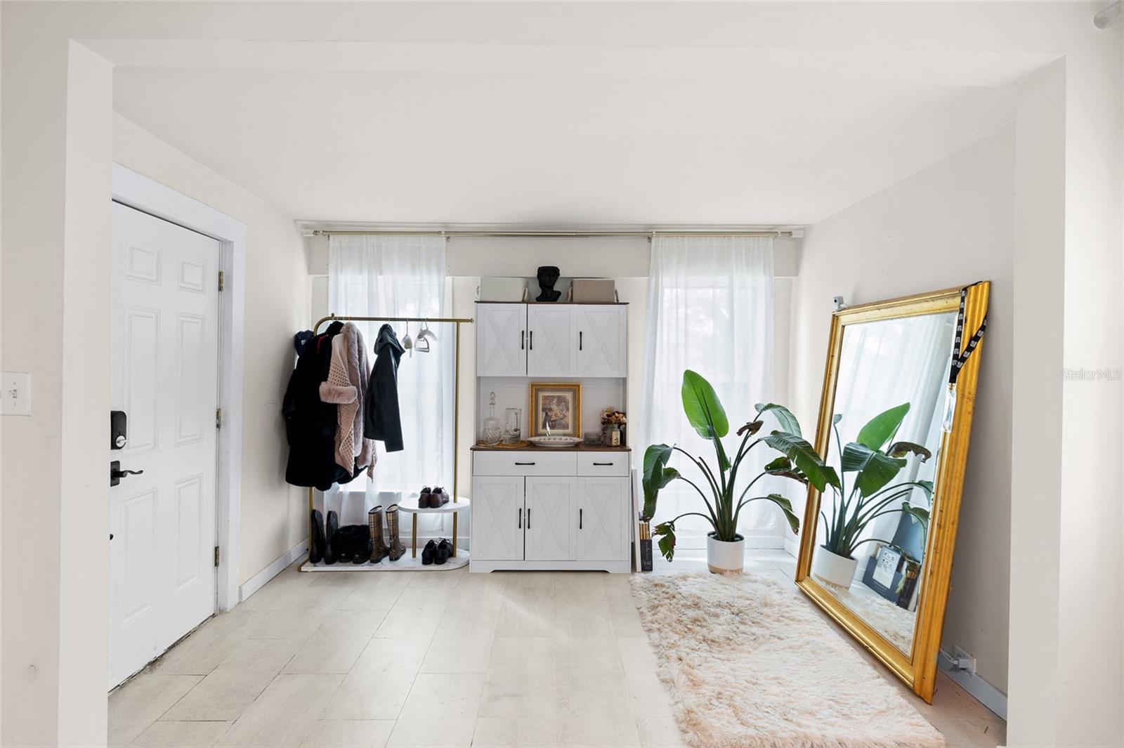 DEVANE & LOWRY SUB O - Residential