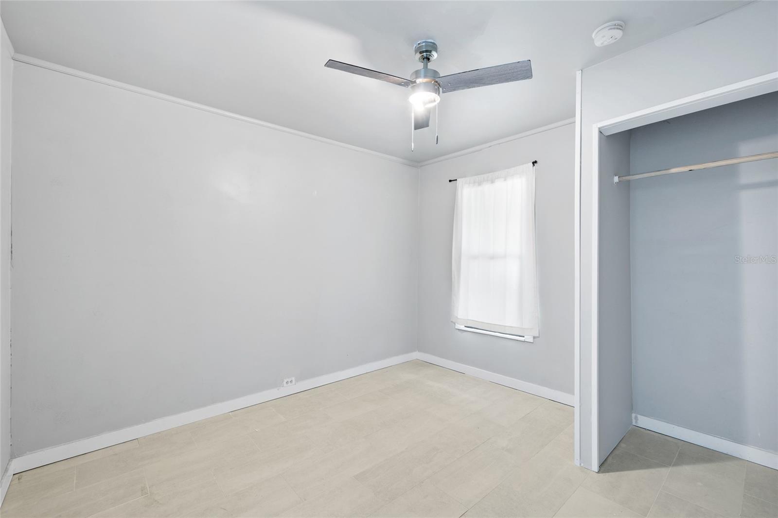 DEVANE & LOWRY SUB O - Residential