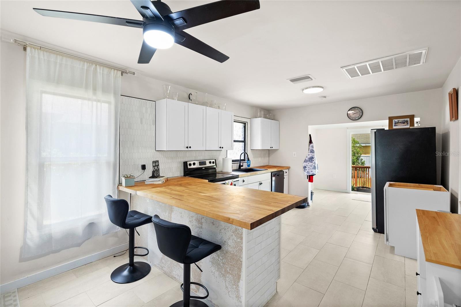 DEVANE & LOWRY SUB O - Residential