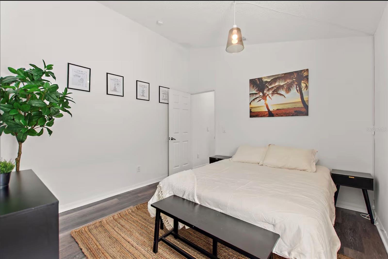 HAMPTON LAKES, HAMPTON ESTATES - Residential