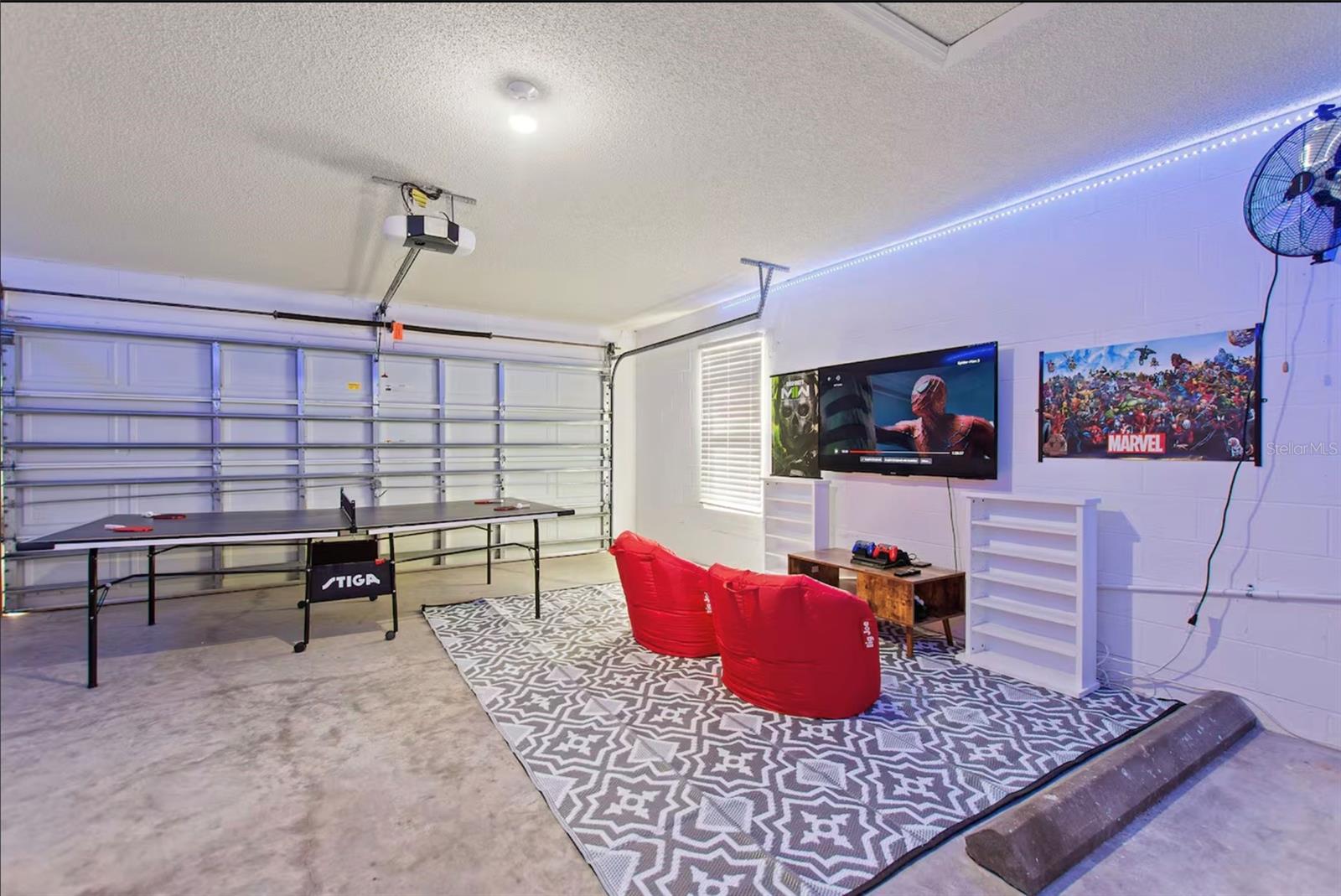 HAMPTON LAKES, HAMPTON ESTATES - Residential