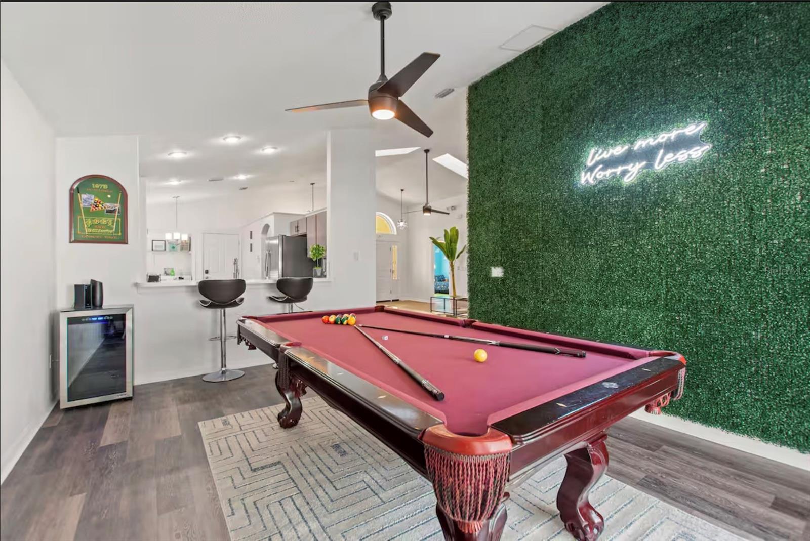 HAMPTON LAKES, HAMPTON ESTATES - Residential