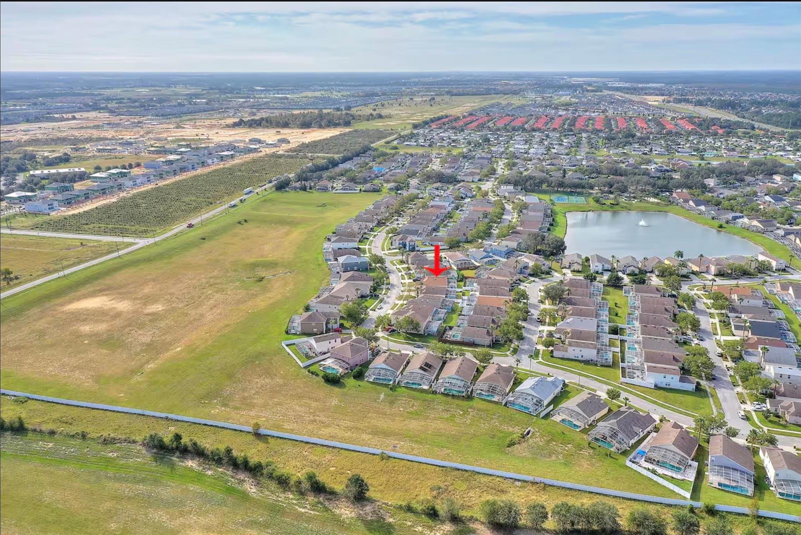 HAMPTON LAKES, HAMPTON ESTATES - Residential