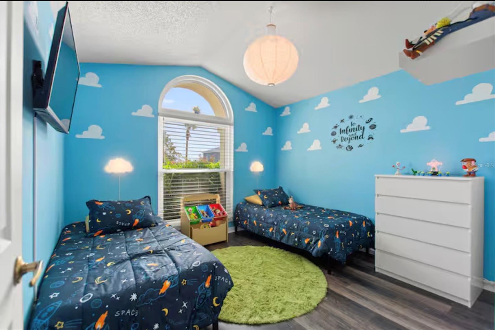 HAMPTON LAKES, HAMPTON ESTATES - Residential