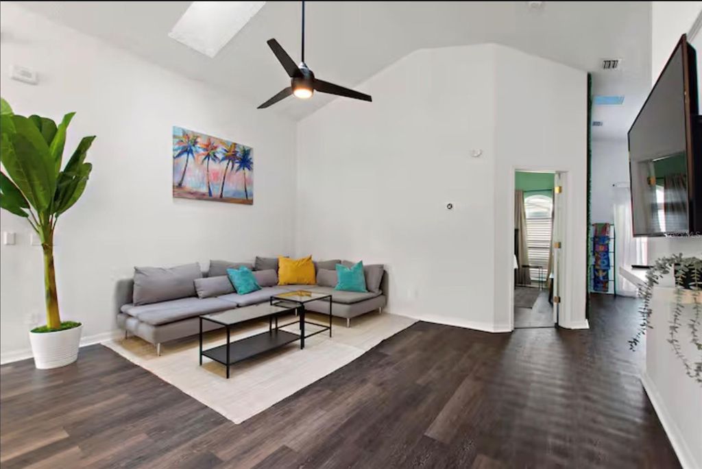 Photo of 431 Lockbreeze Drive, Davenport, FL 33897 (MLS # S5145993)