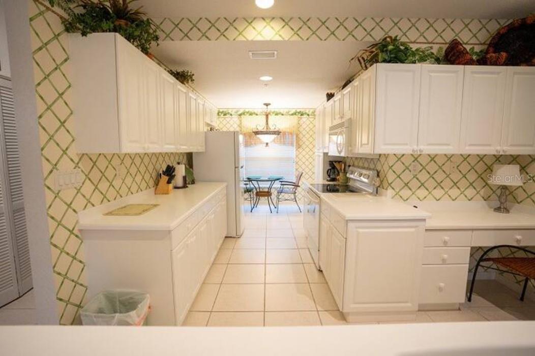 CYPRESS STRAND PH I - Residential Lease