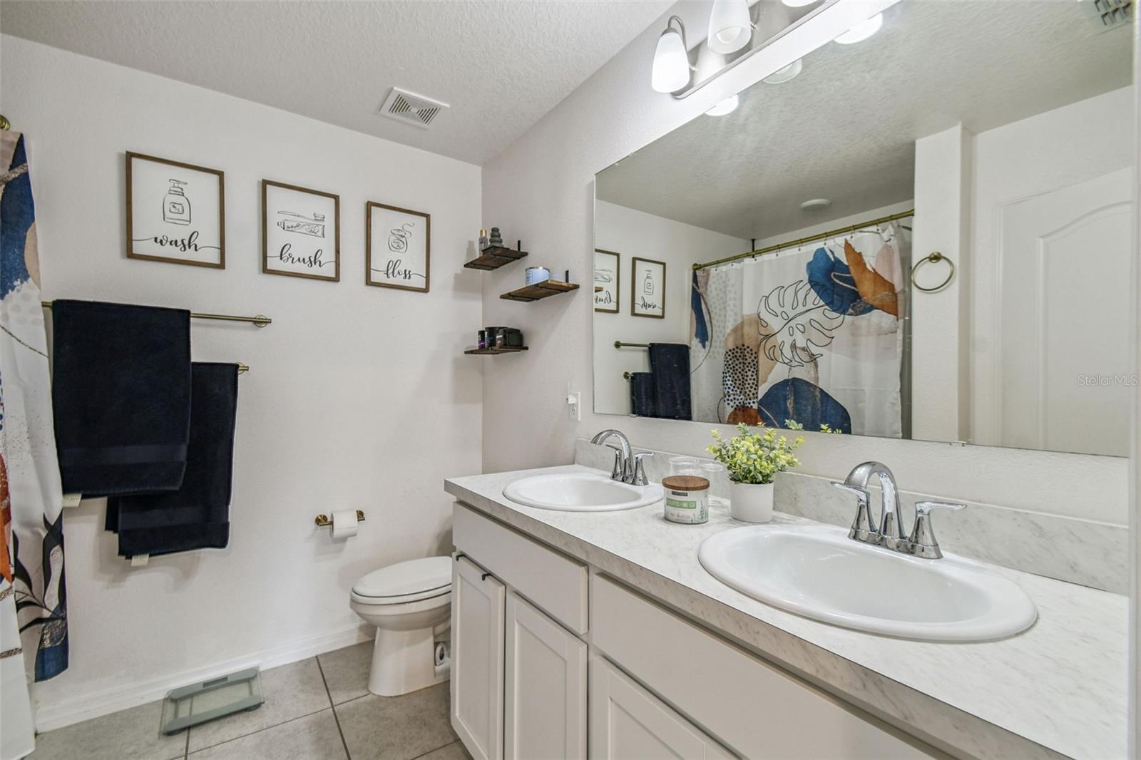 HAINES RDG PH 4 - Residential