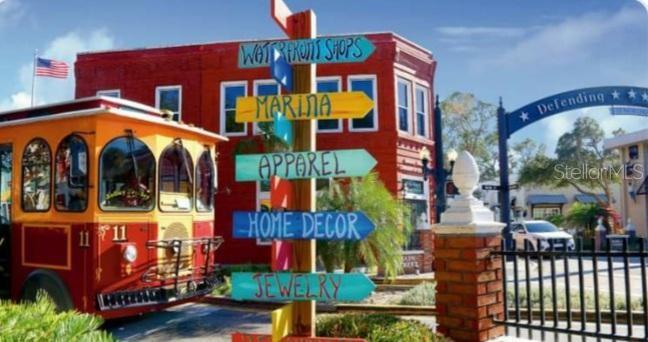 DUNEDIN CSWY CENTER - Residential Lease