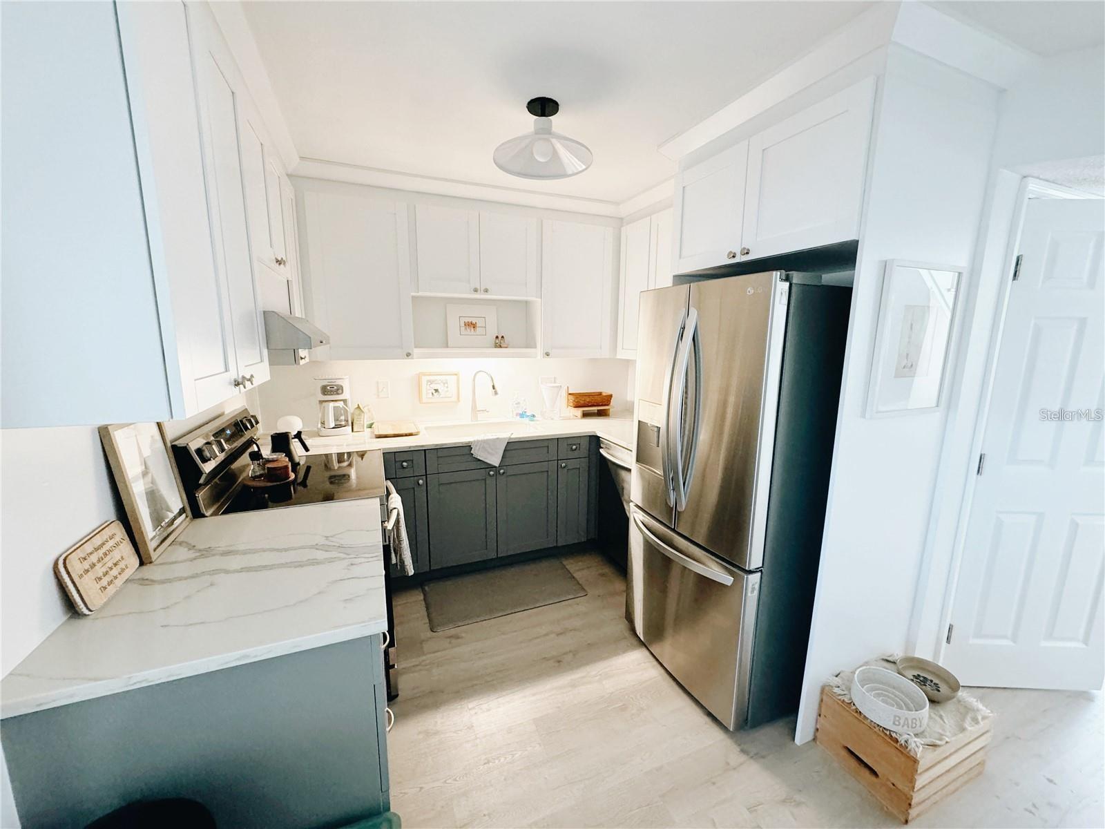 DUNEDIN CSWY CENTER - Residential Lease