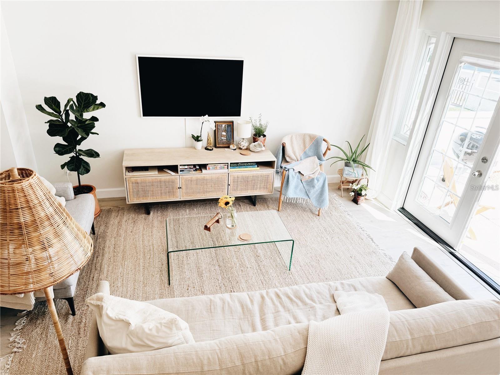 DUNEDIN CSWY CENTER - Residential Lease