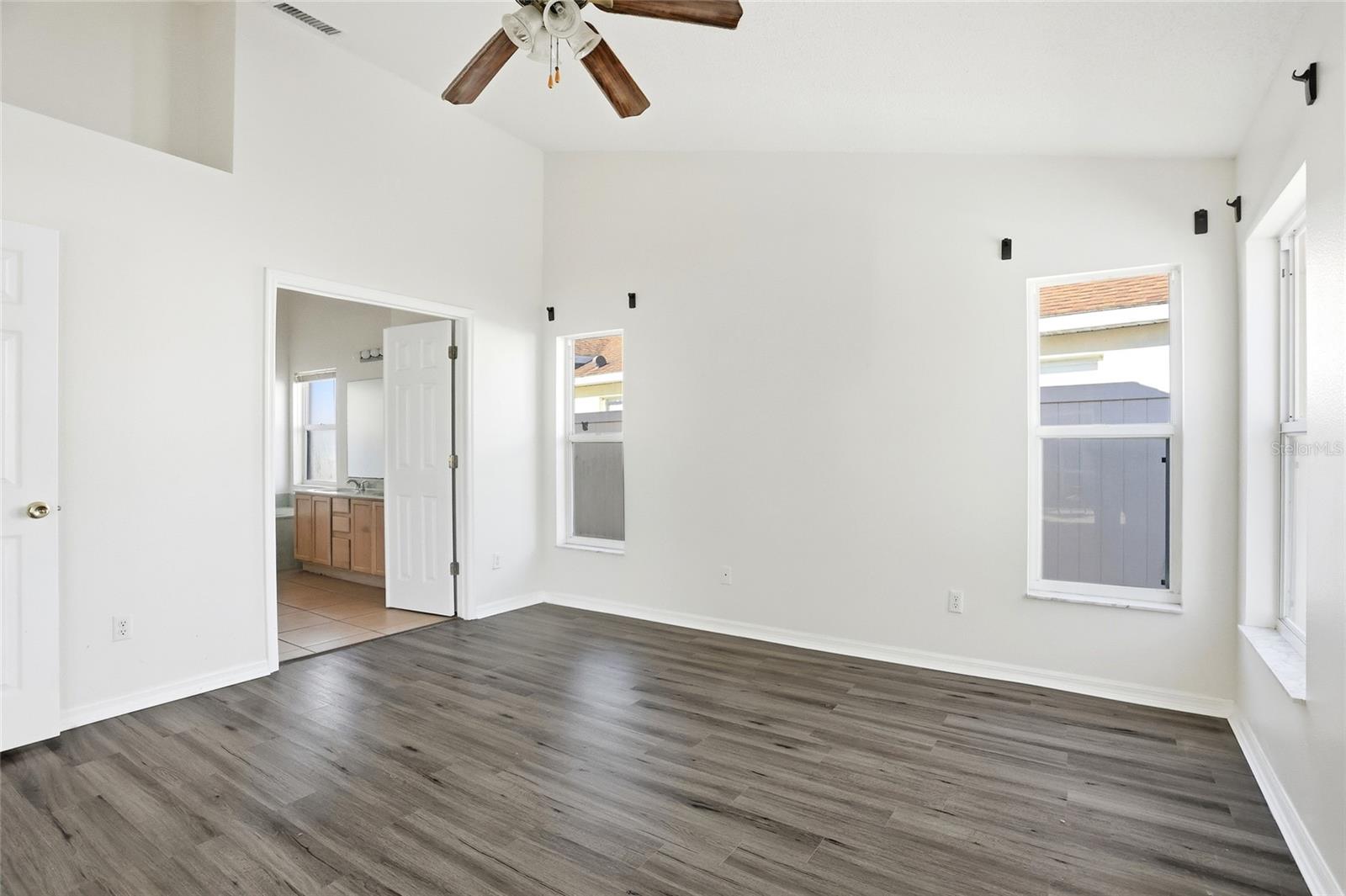 LAKE DAVENPORT ESTATES - Residential