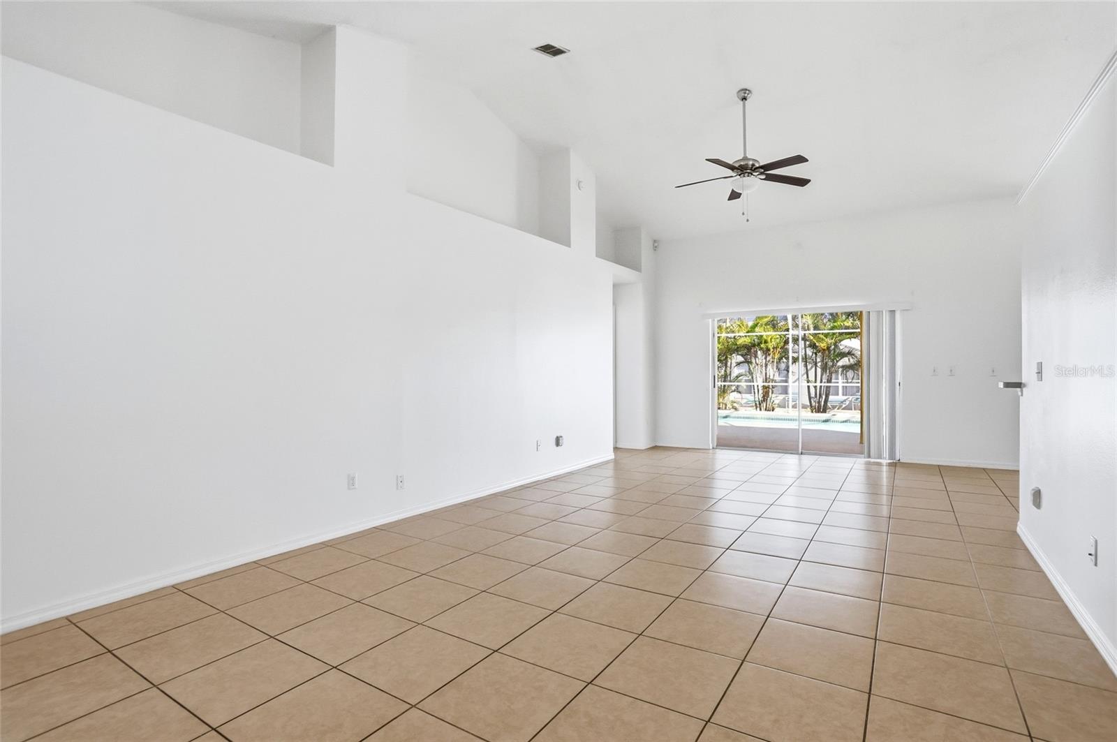 LAKE DAVENPORT ESTATES - Residential