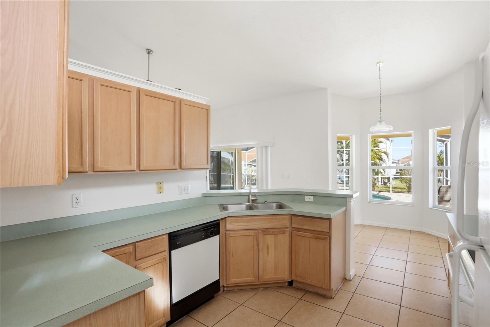 LAKE DAVENPORT ESTATES - Residential