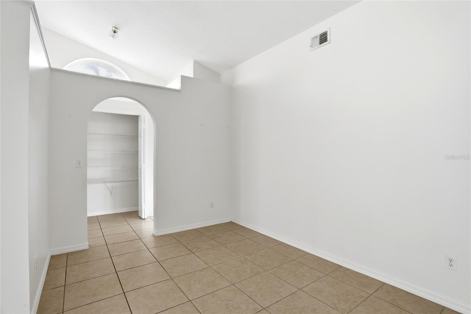 LAKE DAVENPORT ESTATES - Residential