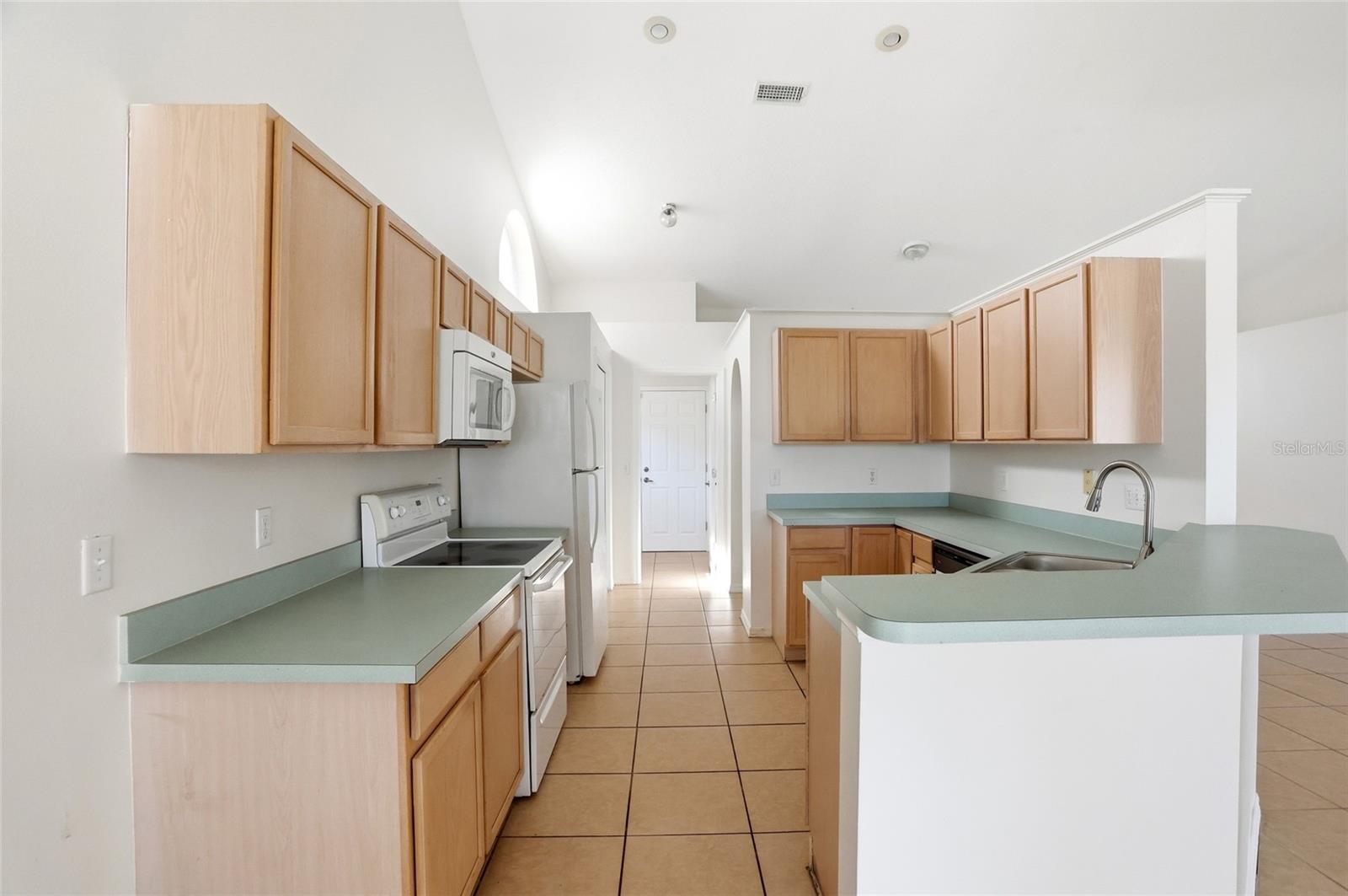 LAKE DAVENPORT ESTATES - Residential