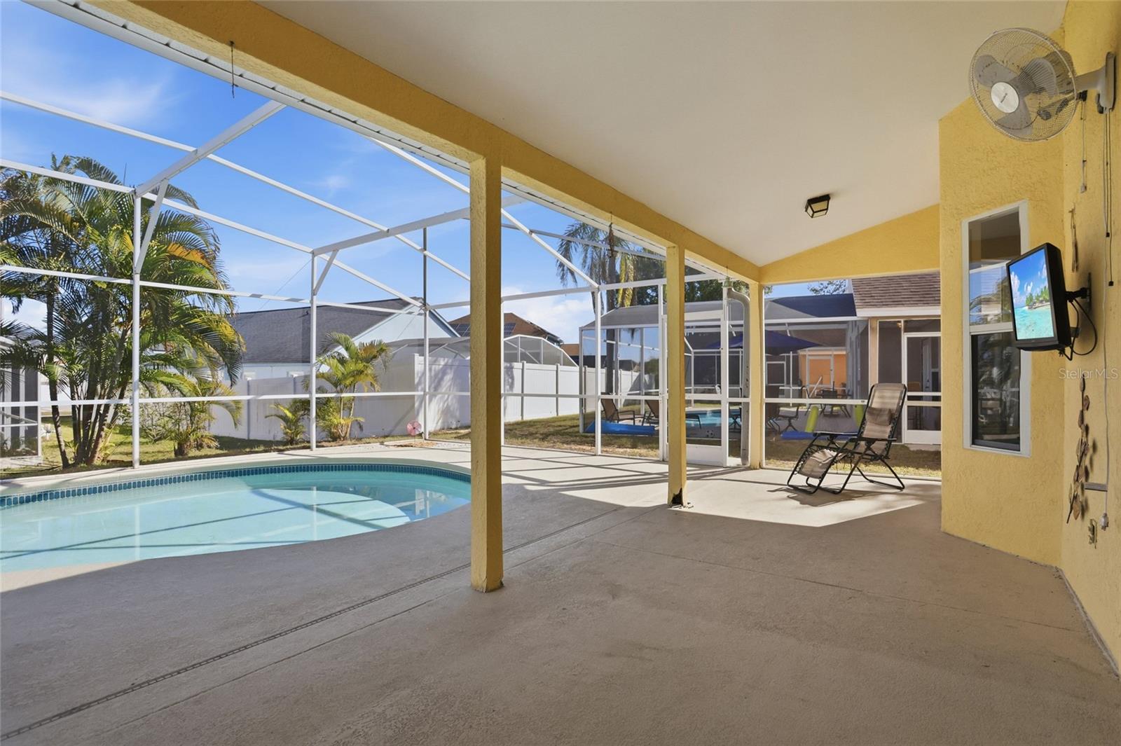 LAKE DAVENPORT ESTATES - Residential