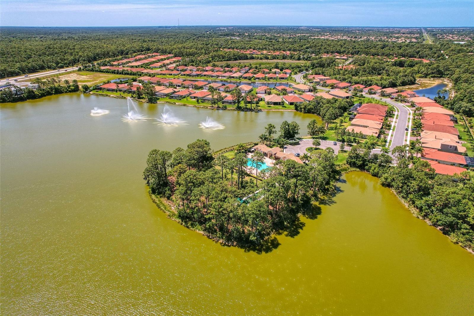 CARIBBEAN VILLAGE - Residential