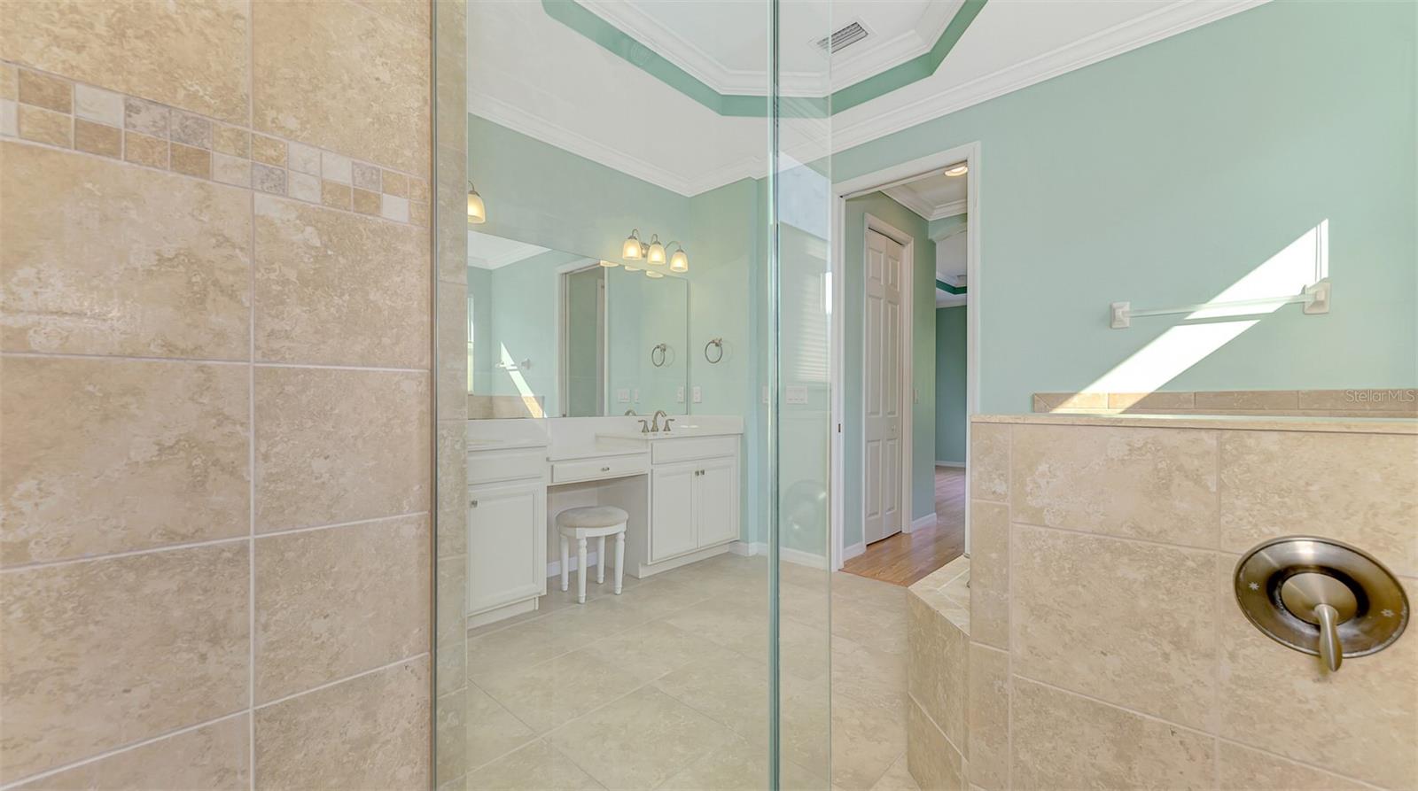 CARIBBEAN VILLAGE - Residential