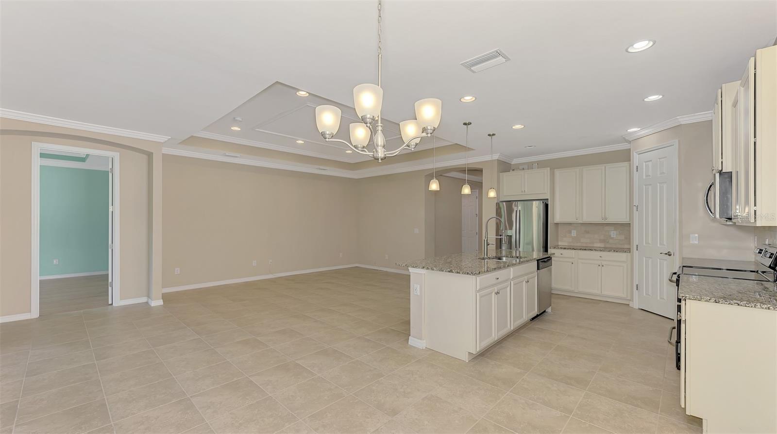 CARIBBEAN VILLAGE - Residential