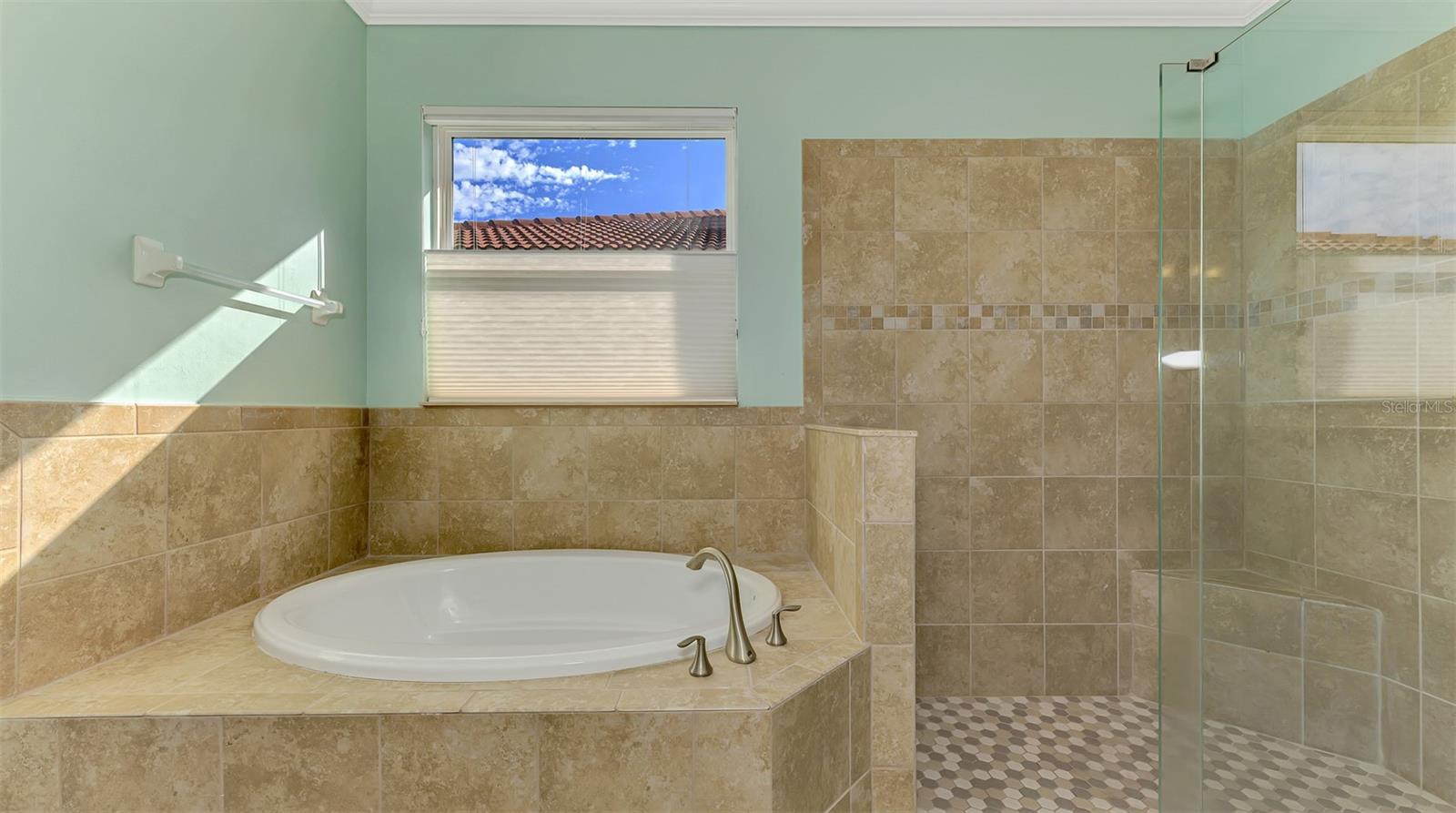 CARIBBEAN VILLAGE - Residential