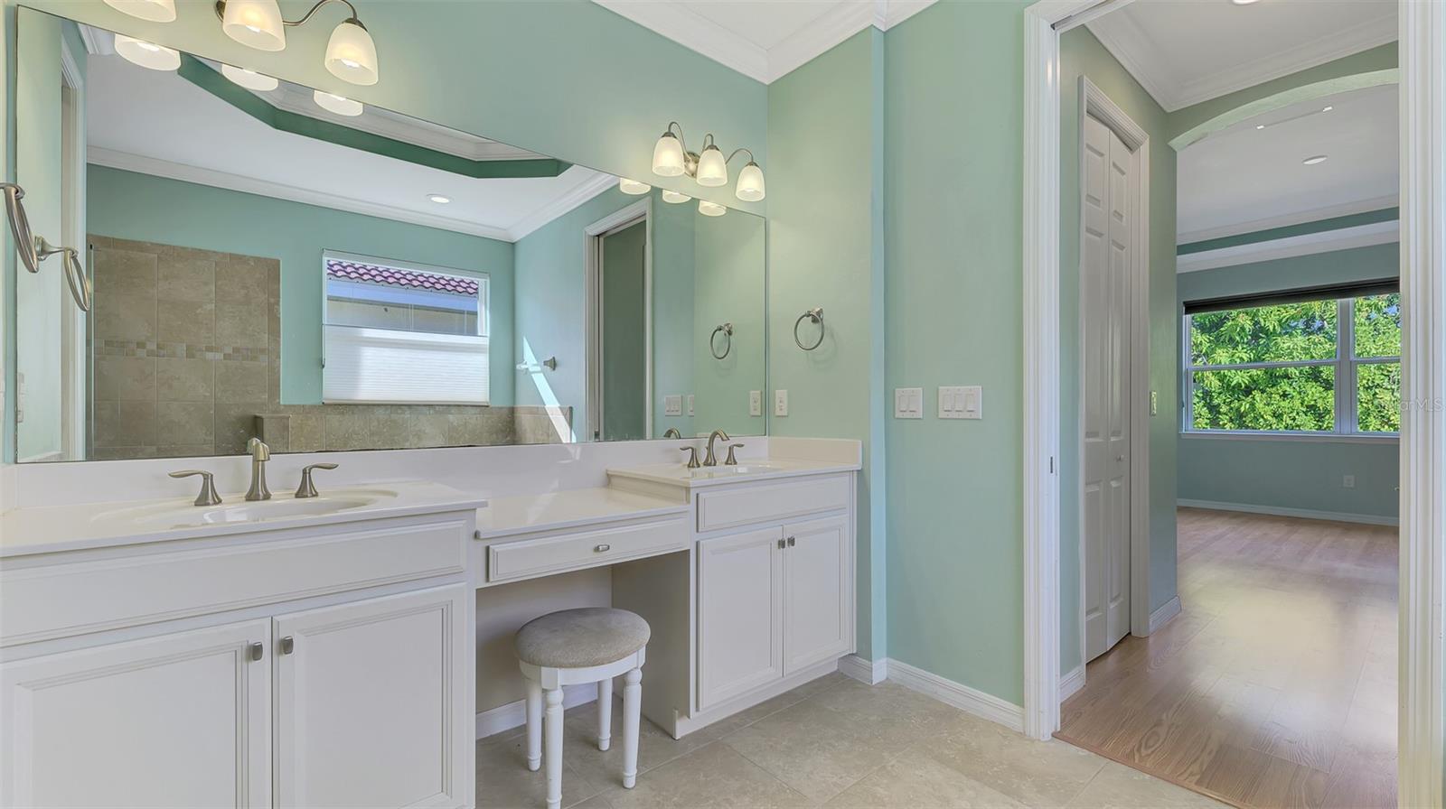 CARIBBEAN VILLAGE - Residential