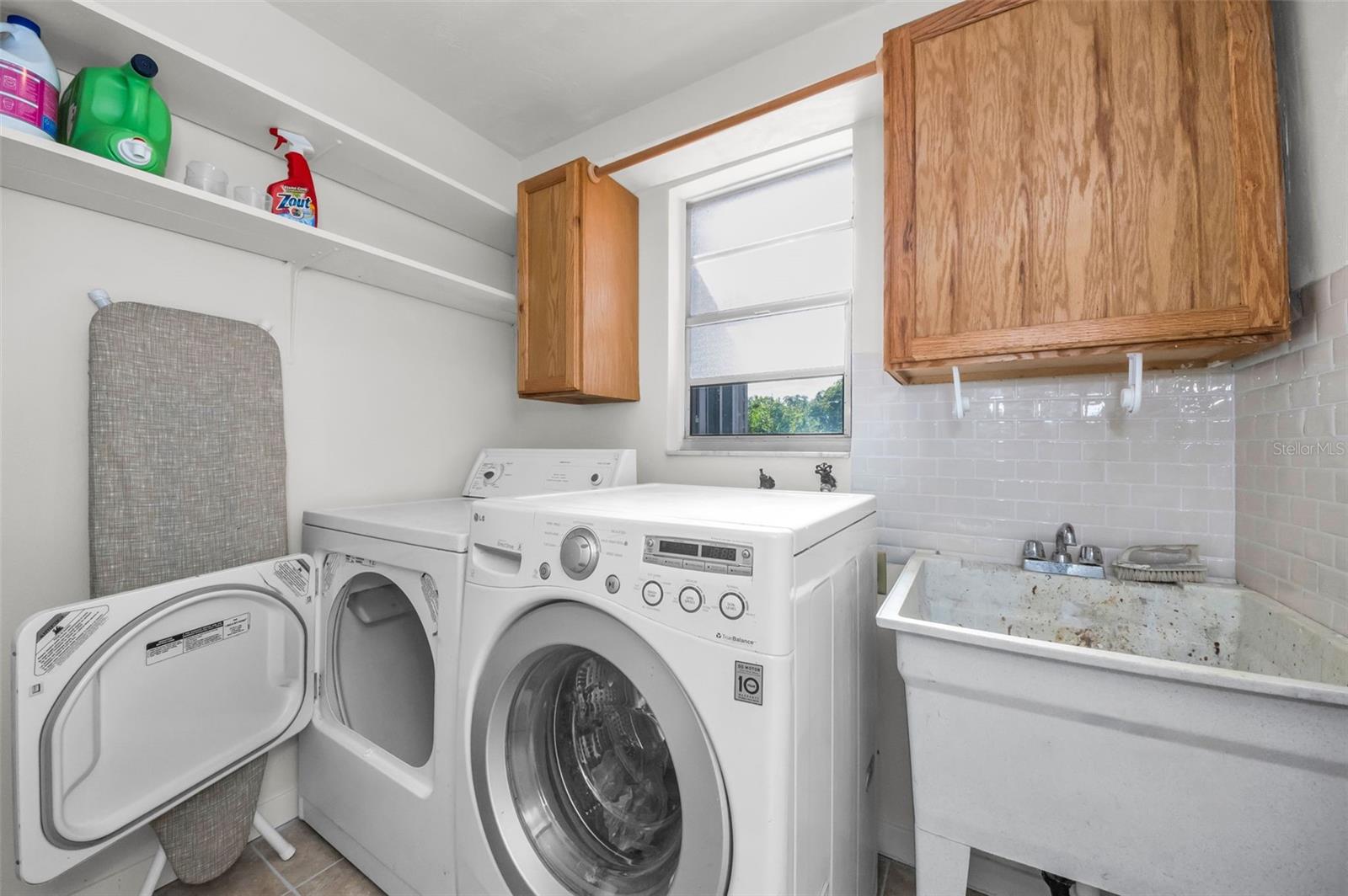 WOODMONT PARK ESTATES - Residential