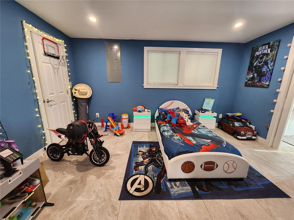 Photo of 2622 Parma Street, Sarasota, FL 34231 (MLS # A4658029)