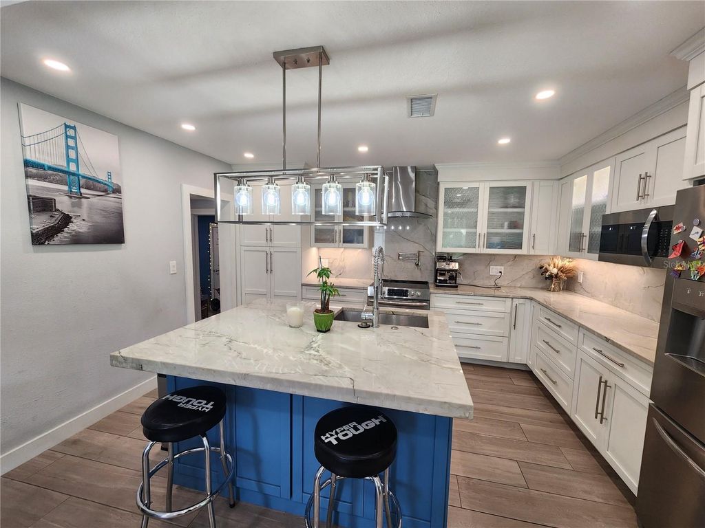 Photo of 2622 Parma Street, Sarasota, FL 34231 (MLS # A4658029)