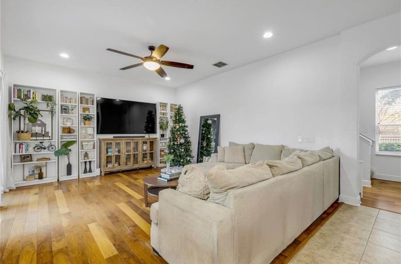 MOUNT DORA LOCH LEVEN PH 05 - Residential
