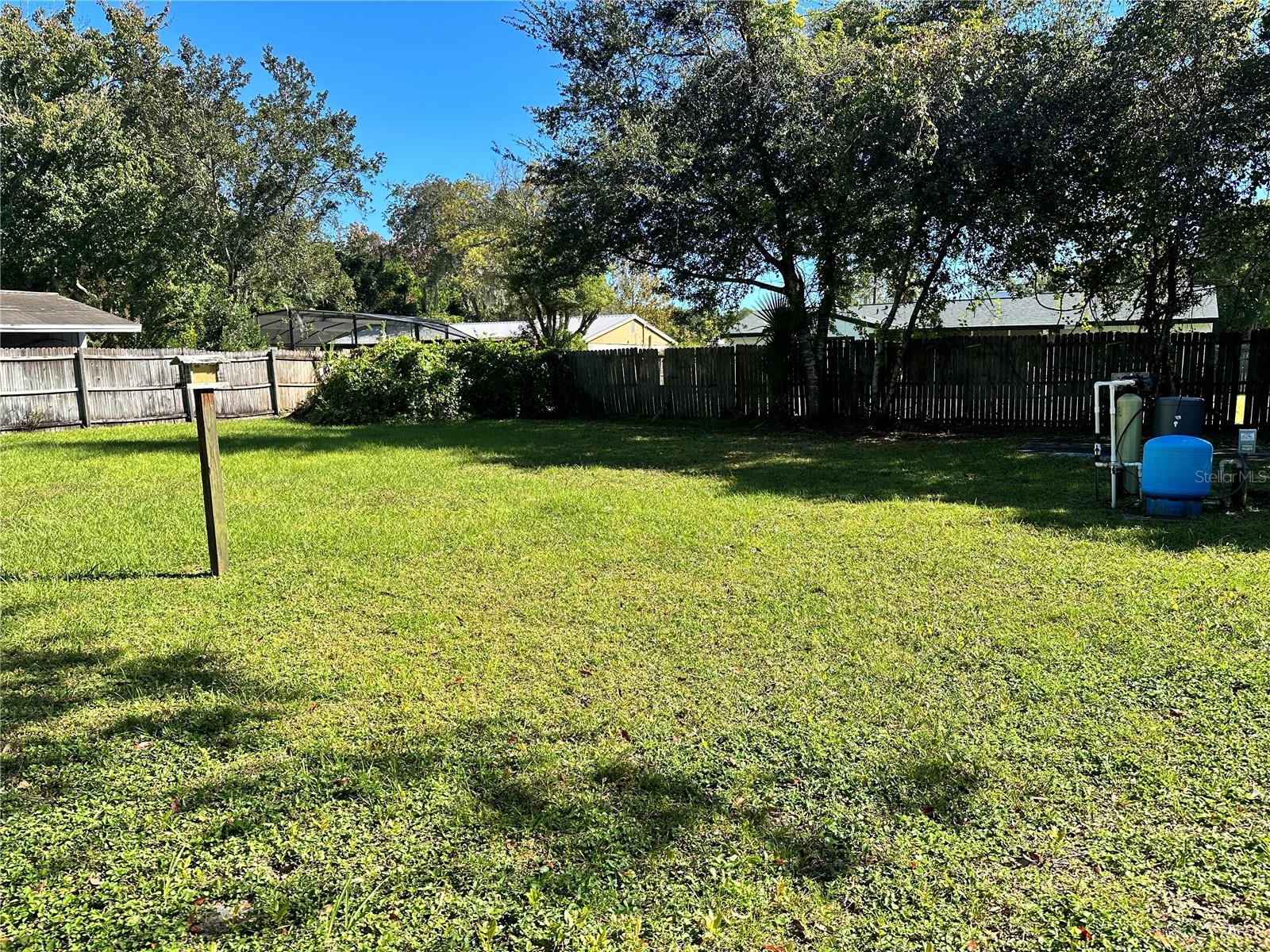 CRESTLAND ESTATES - Residential Lease