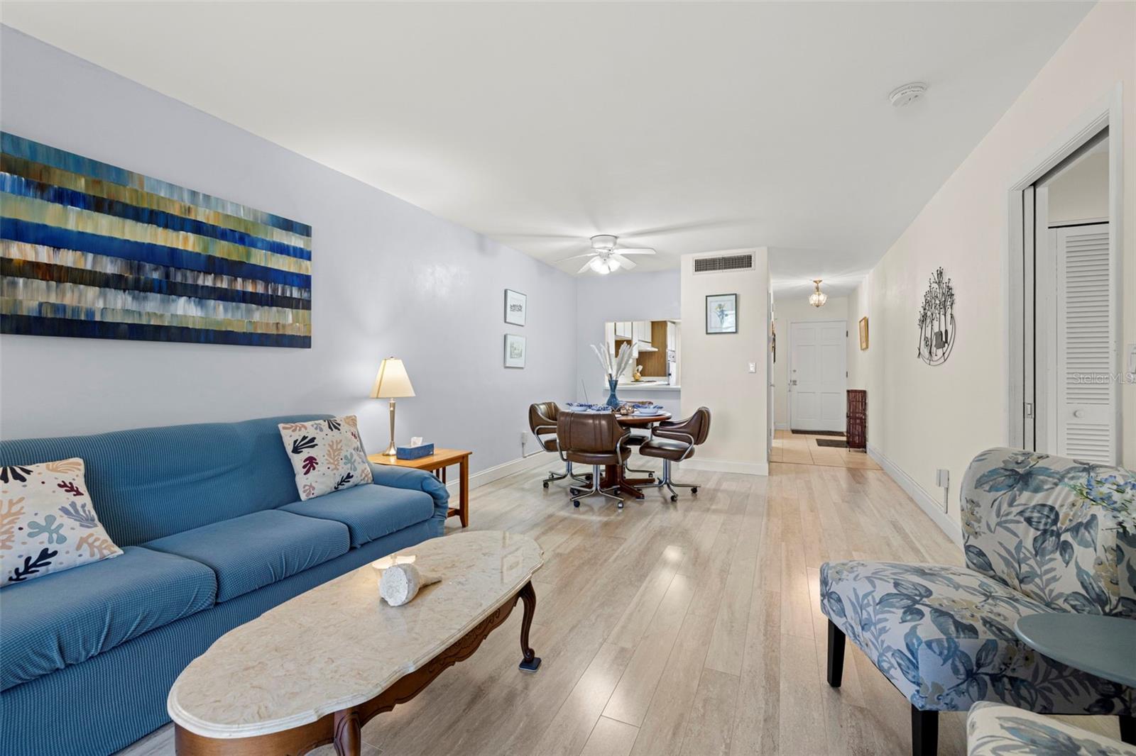 DOUGLAS ARMS - Residential