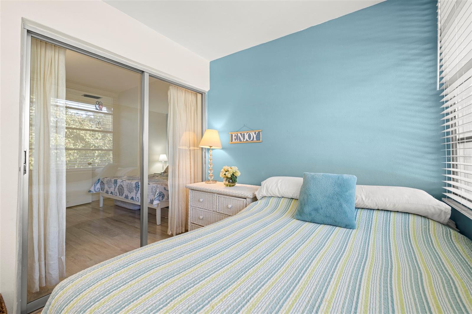 DOUGLAS ARMS - Residential