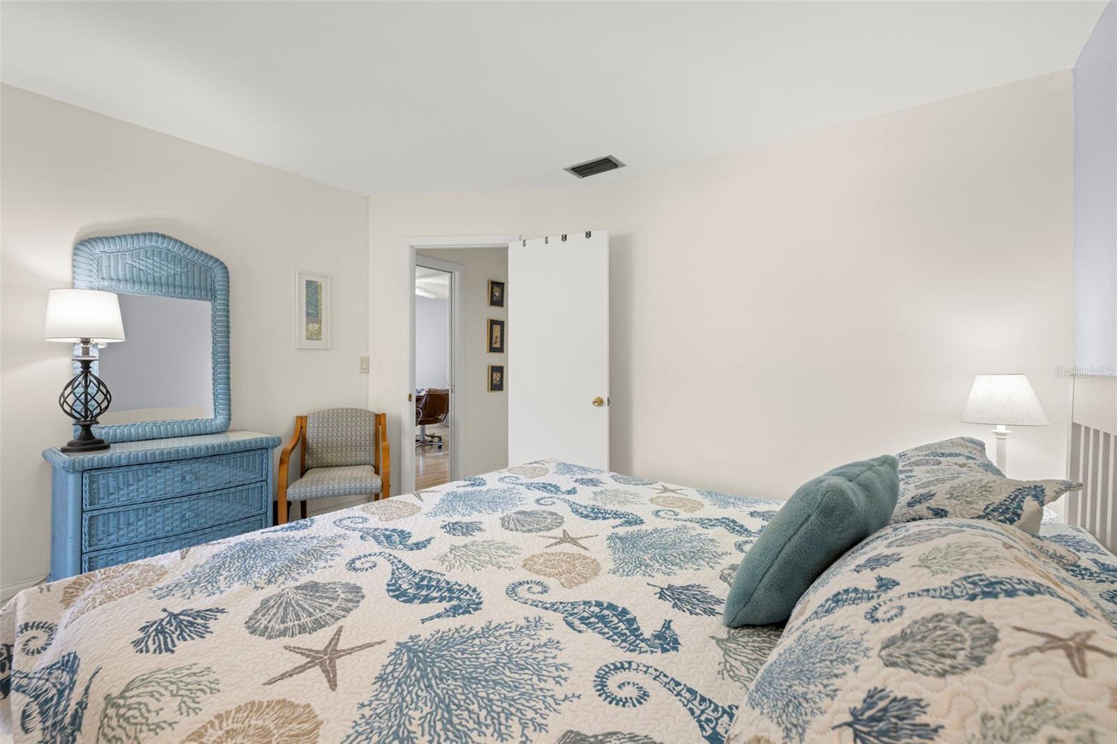 DOUGLAS ARMS - Residential