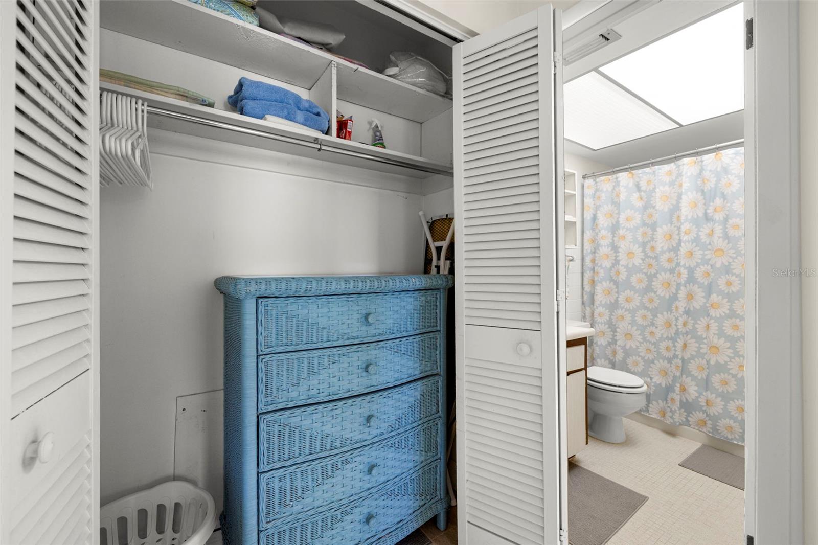 DOUGLAS ARMS - Residential