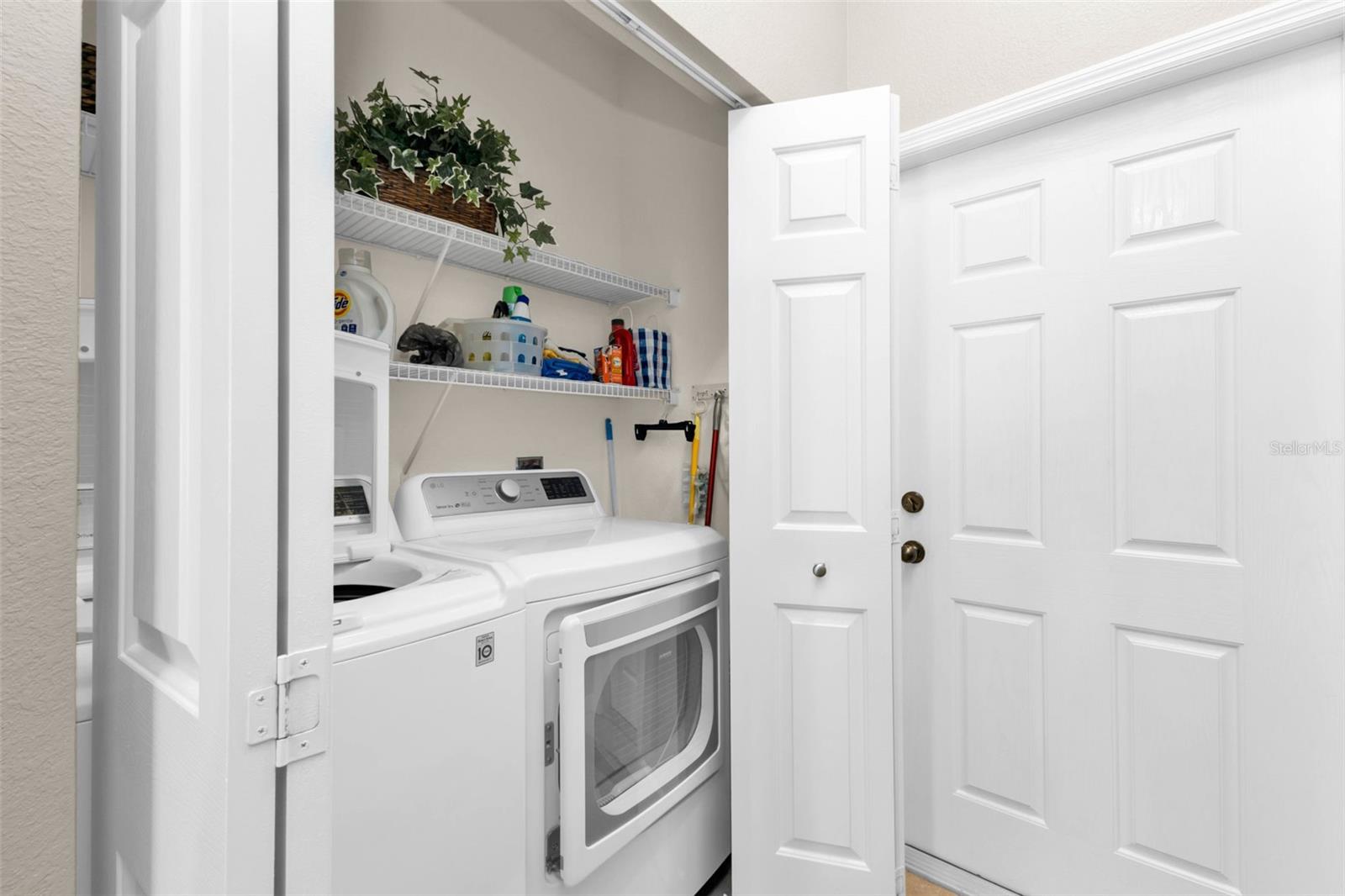 HERITAGE LAKE PARK - Residential