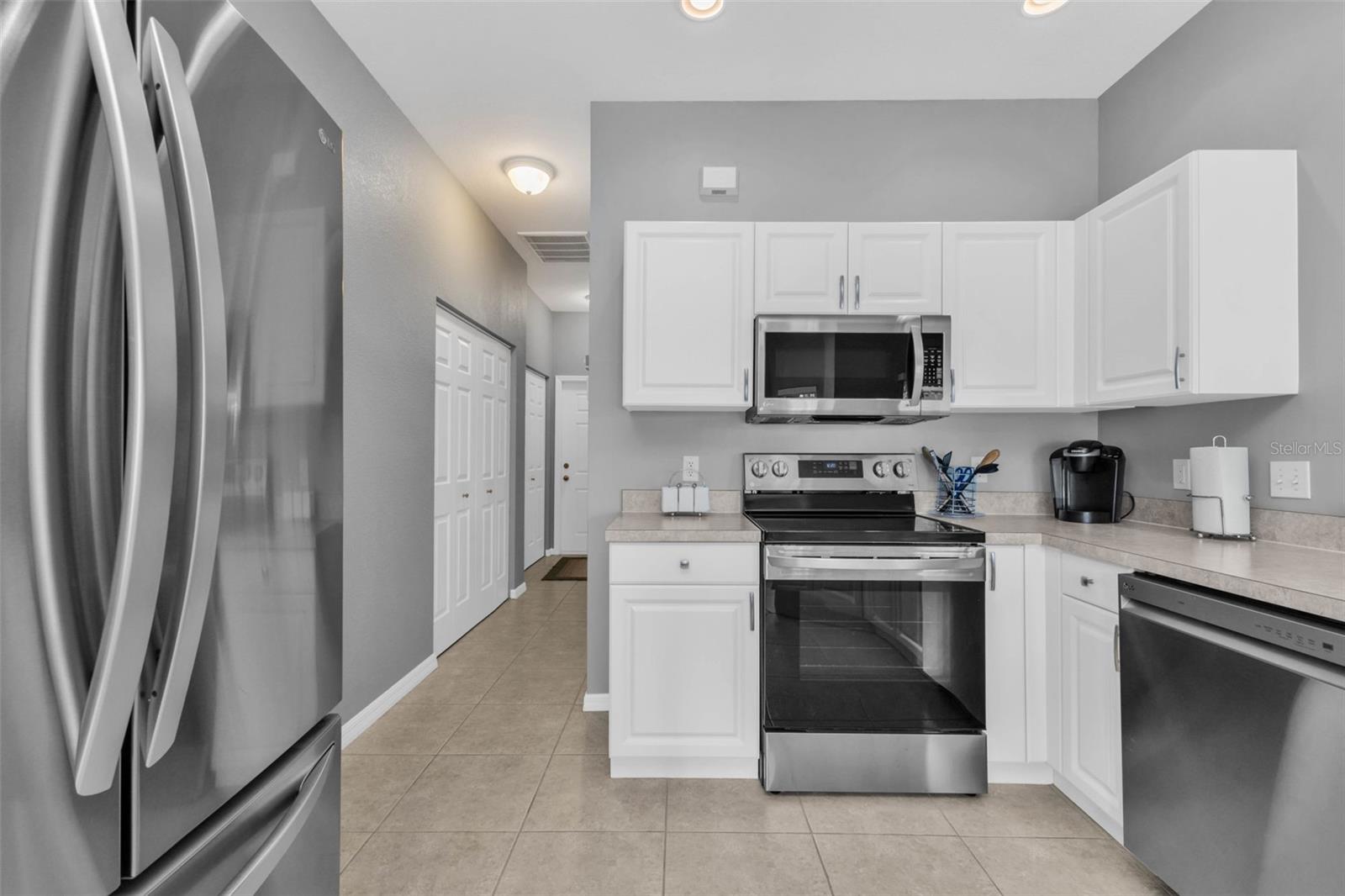 HERITAGE LAKE PARK - Residential