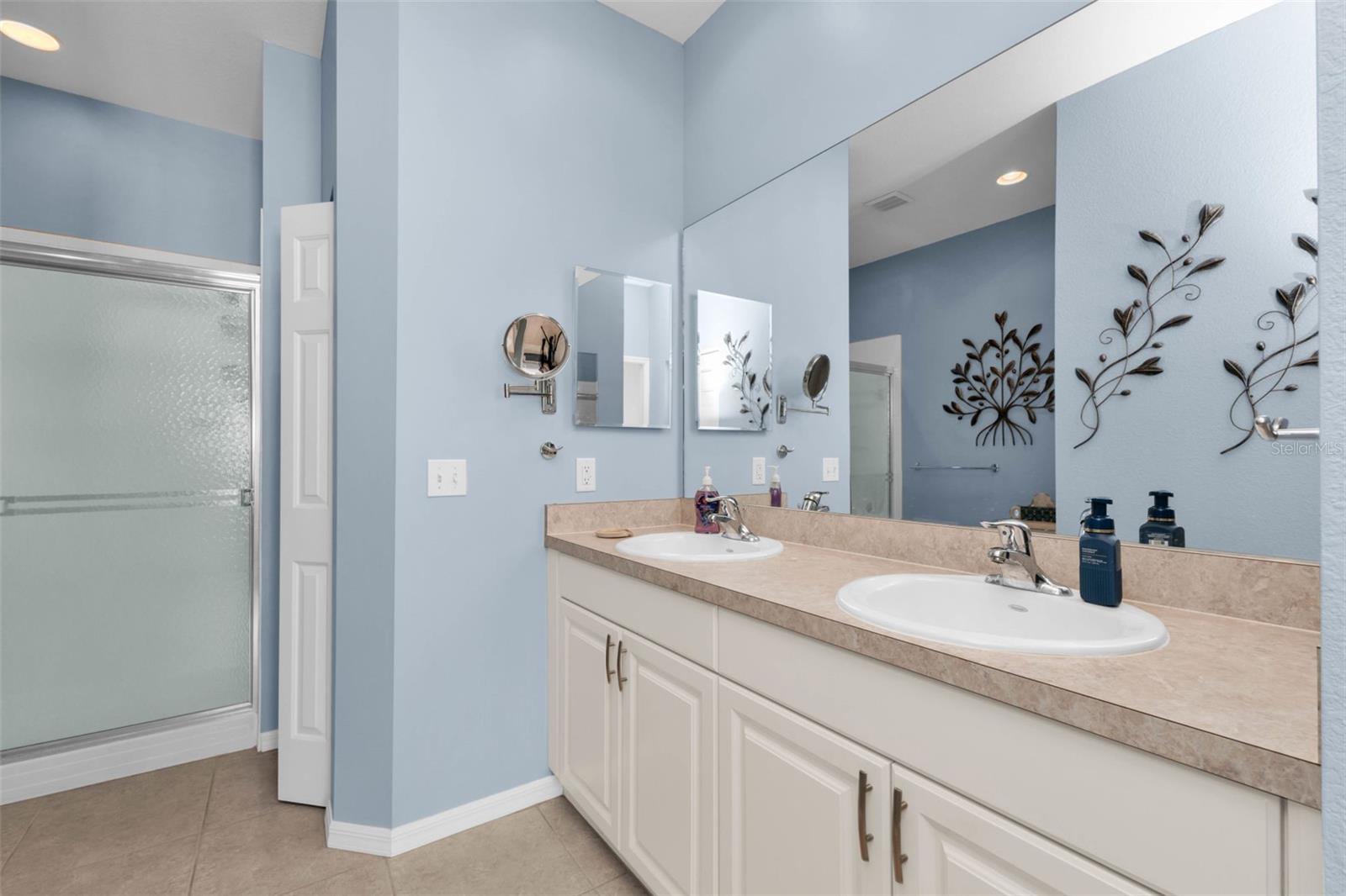 HERITAGE LAKE PARK - Residential