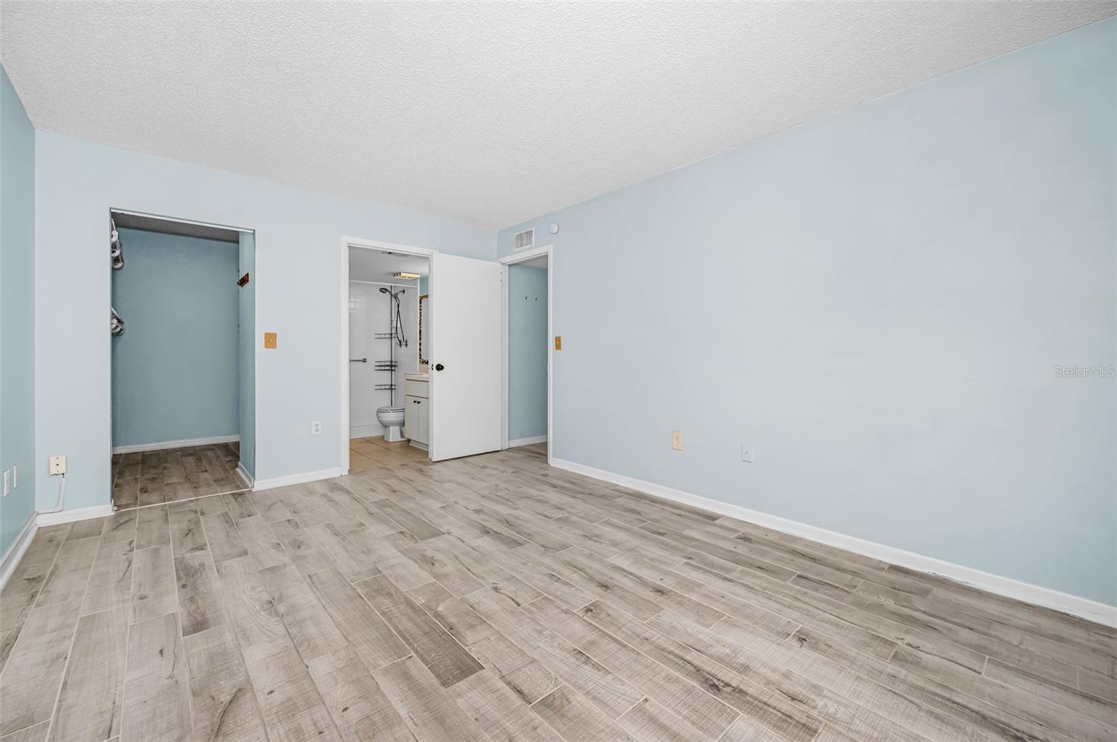 PINE RIDGE AT LAKE TARPON VILLAGE - Residential