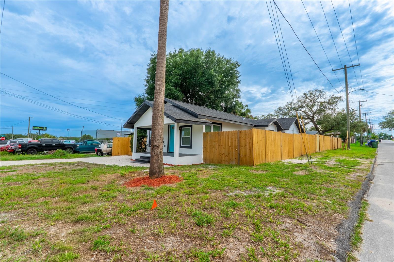 8408 N SEMINOLE AVENUE
