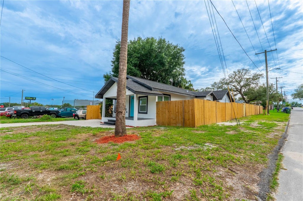 Photo of 8408 N Seminole Avenue, Tampa, FL 33604 (MLS # TB8515474)