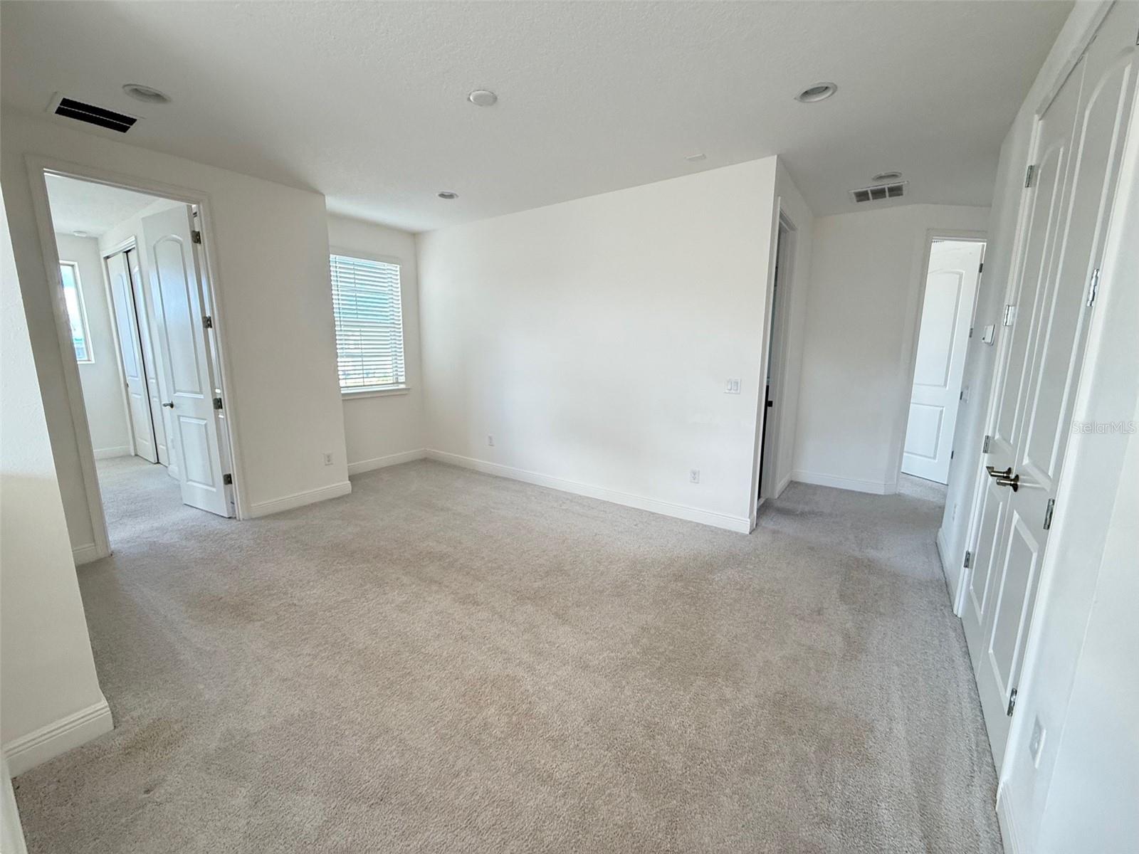 TWIN LAKES PH 8 - Residential Lease