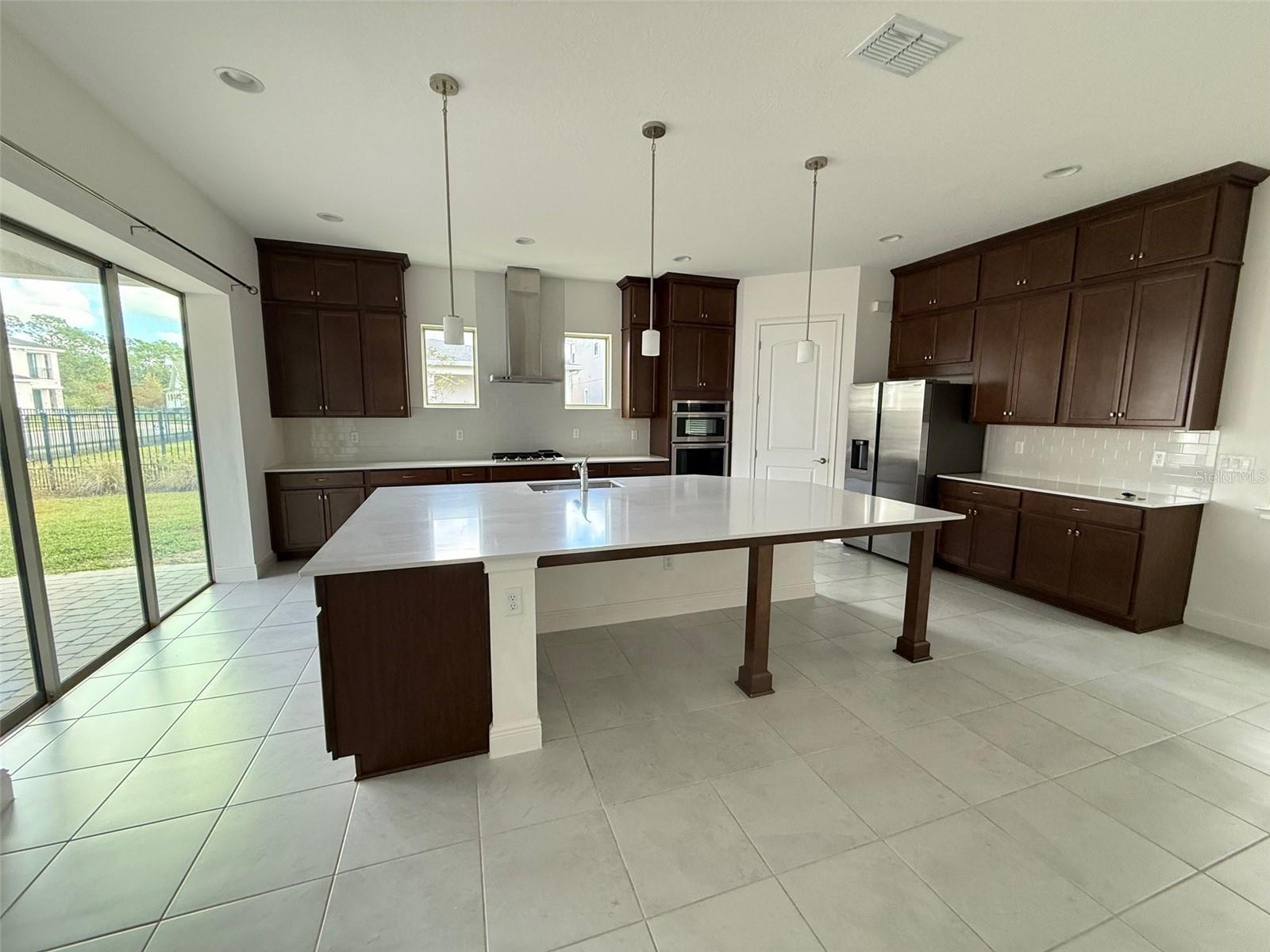 TWIN LAKES PH 8 - Residential Lease