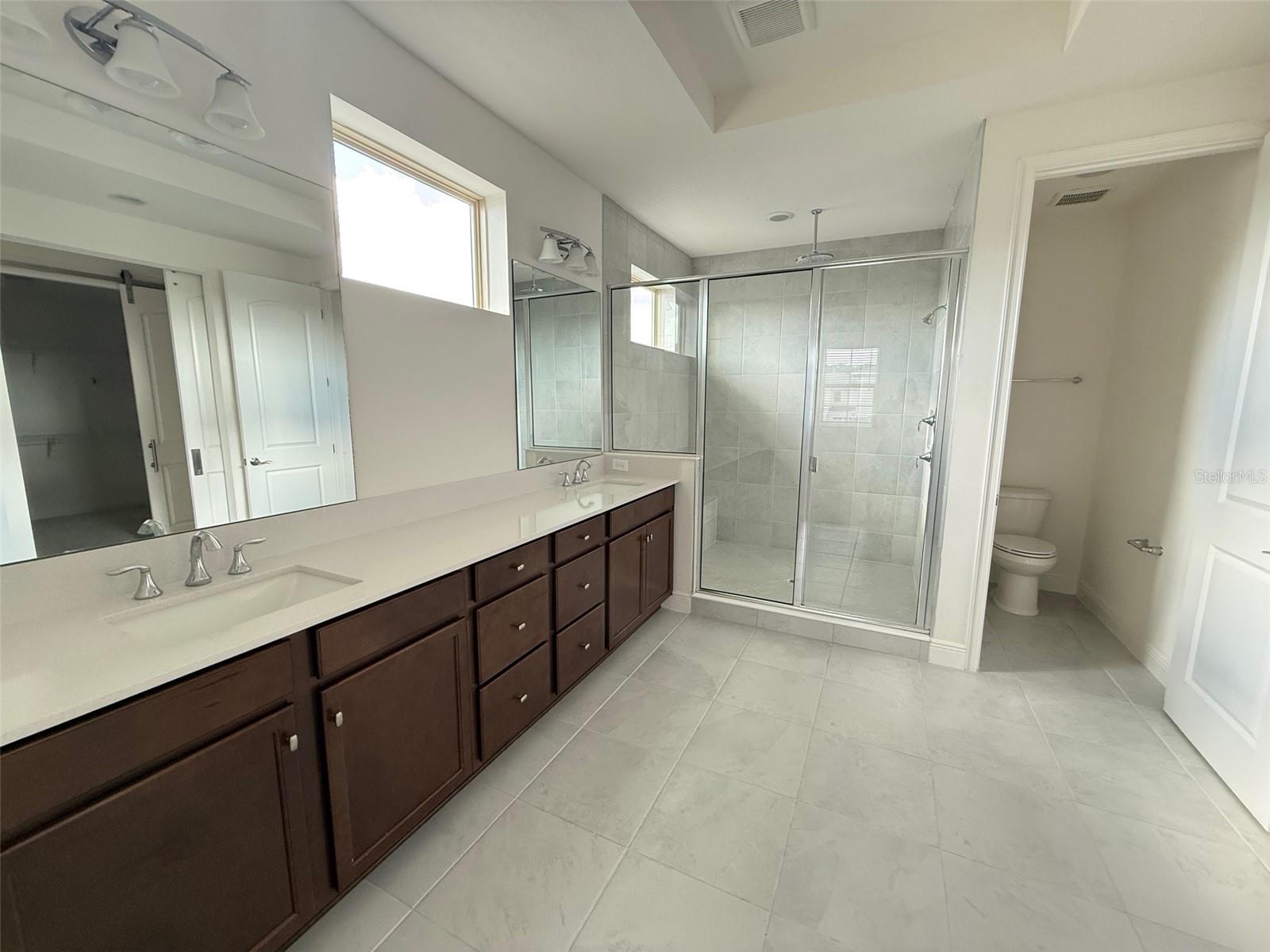 TWIN LAKES PH 8 - Residential Lease