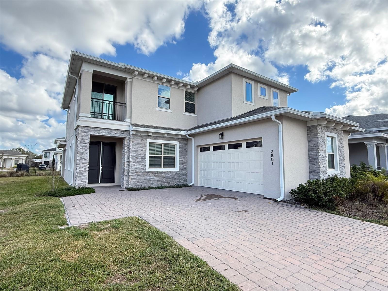 TWIN LAKES PH 8 - Residential Lease