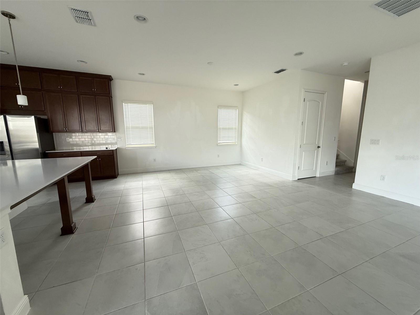 TWIN LAKES PH 8 - Residential Lease