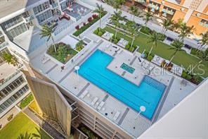 SIGNATURE PLACE CONDO - Residential