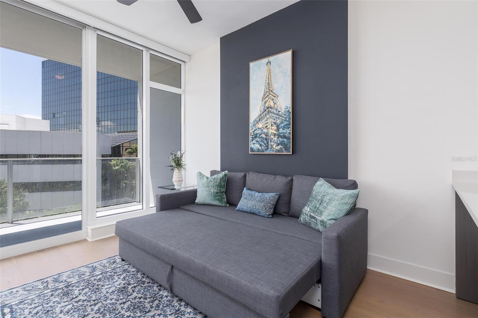 SIGNATURE PLACE CONDO - Residential