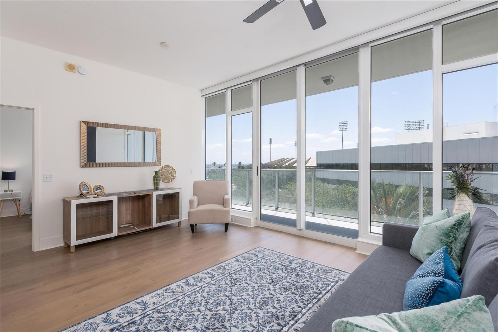 SIGNATURE PLACE CONDO - Residential