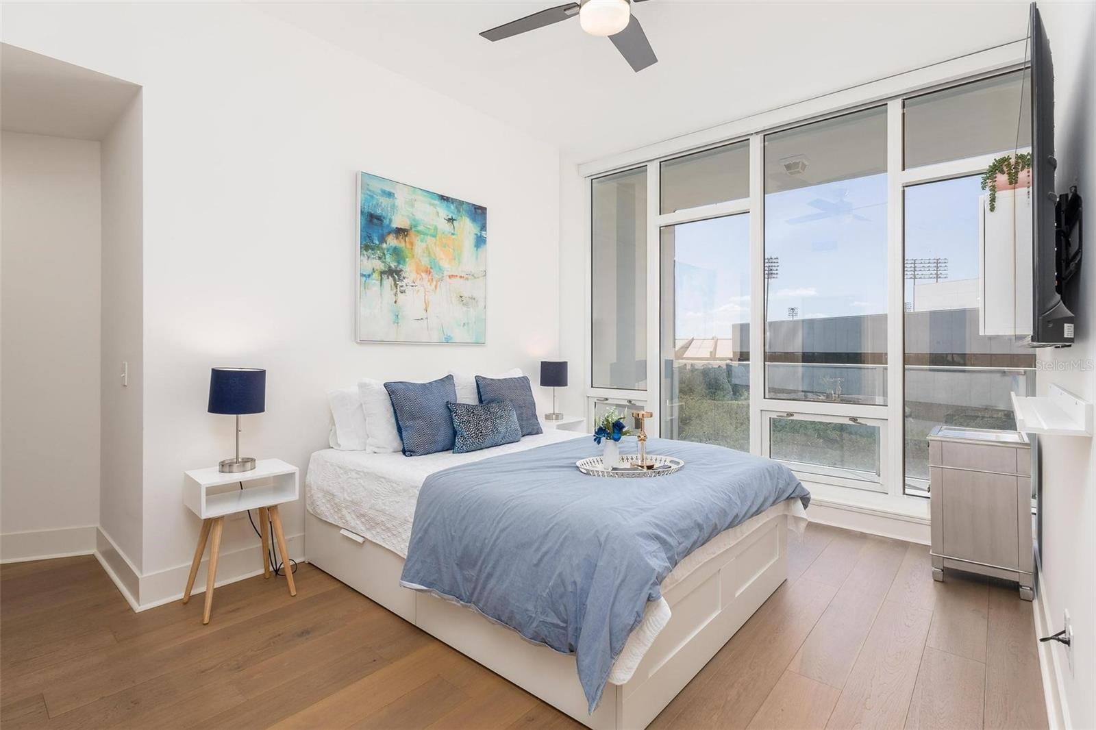 SIGNATURE PLACE CONDO - Residential