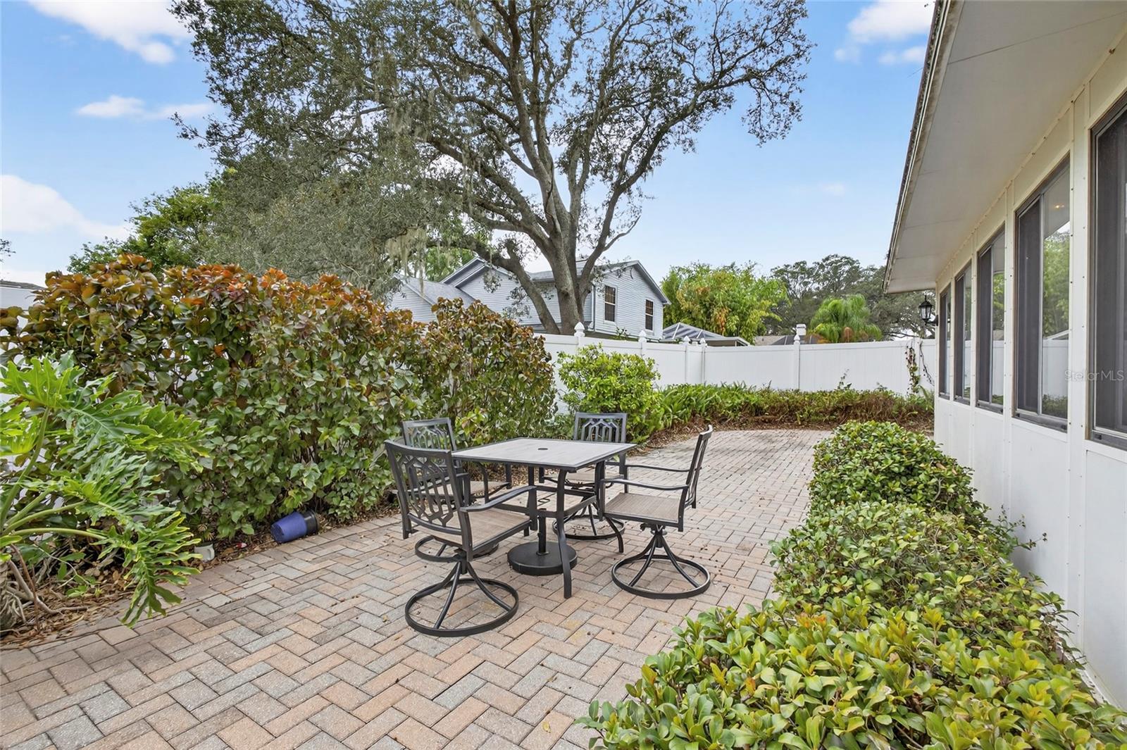 FRANCES ARBOR VILLAS - Residential